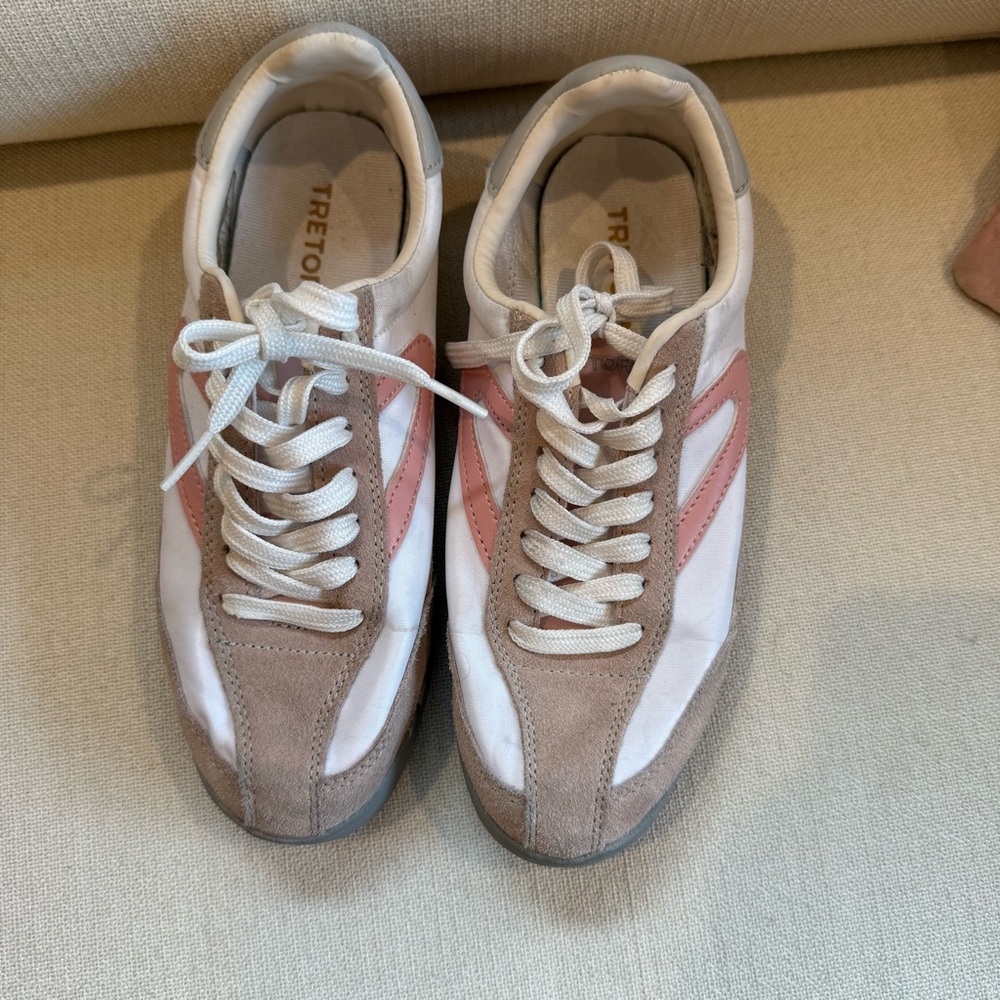 Tretorn Rawlins pink and white sneakers 6.5